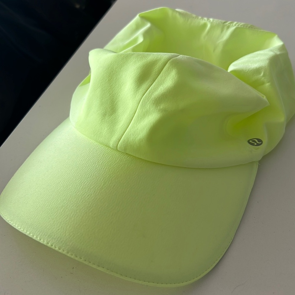 Lululemon reflective fast & free run hat 🧢